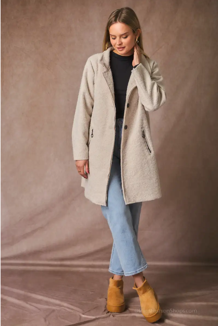 Manteau à boutons et poches zippées cachées – Élégance intemporelle & confort moderne