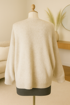 Pull oversize femme chic en maille beige.